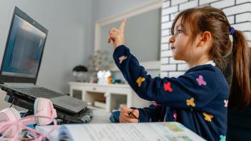 Literacy Instruction at a Distance: Strategies for Supporting Students with Learning Disabilities