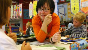 Literacy Programs Evaluation Guide